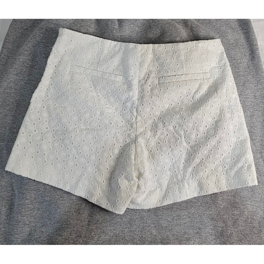 NWT Ann Taylor White Eyelet Cotton Shorts Side Zip Size 0 - Picture 2 of 7